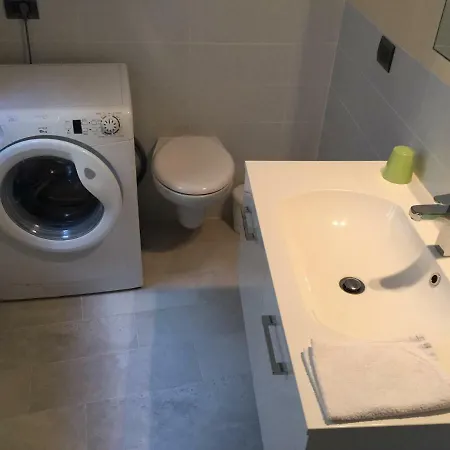 Casa Stefania Mandello del Lario